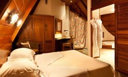 Le Saint Alexis Hotel