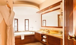 Le Saint Alexis Hotel