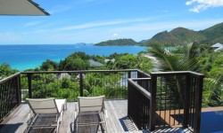 Raffles Praslin