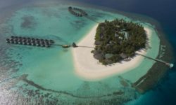 Angaga Island Resort