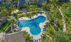 Breezes Beach Club