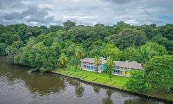 Tortuga Lodge