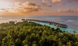 Maledivy - ostrov Dusit Thani