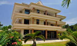 Crown Beach Hotel